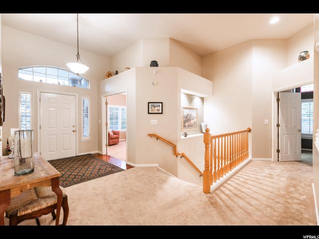 424 E Crown Pointe Dr, Murray, UT 84107 — photo 9