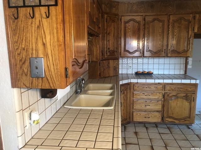 635 N 400 E, Price, UT 84501 — photo 8
