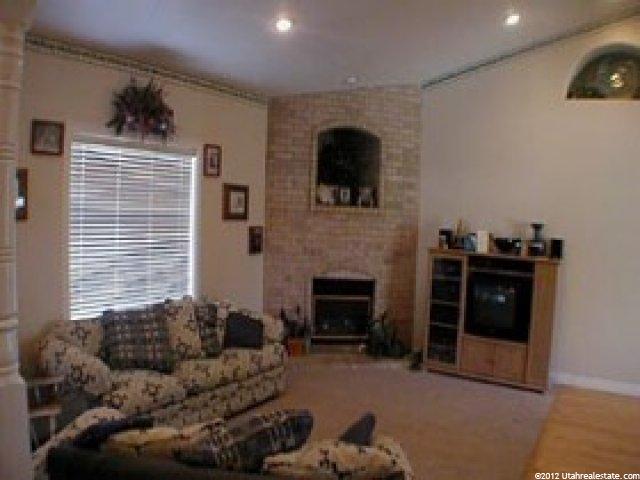 645 W 10 N, Lindon, UT 84042 — photo 2