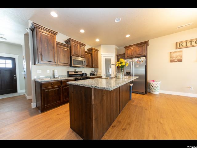 652 E 20 S, Hyrum, UT 84319 — photo 2