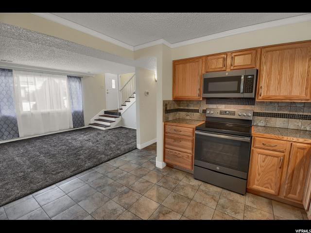 2349 W Chateau Dr, Roy, UT 84067 — photo 9