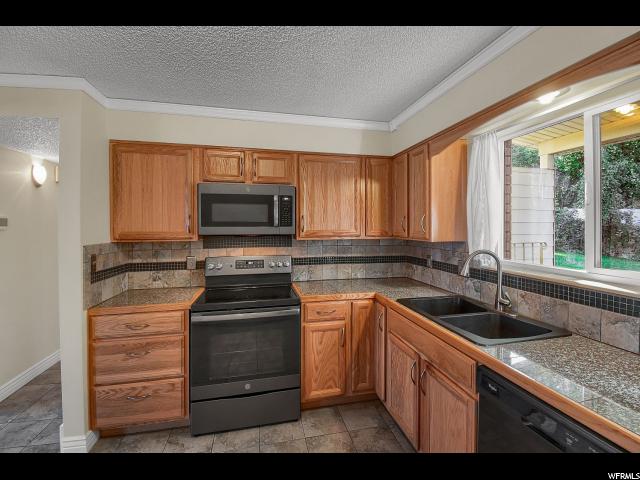 2349 W Chateau Dr, Roy, UT 84067 — photo 8