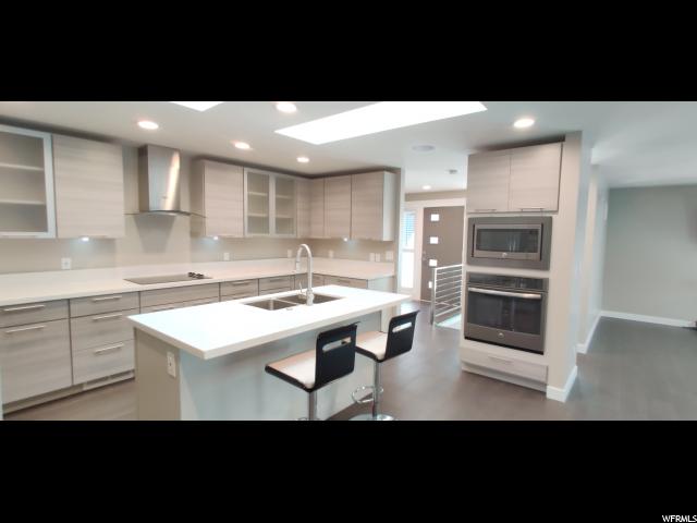 3989 S 2250 E, Holladay, UT 84124 — photo 8