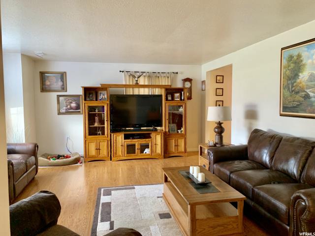1768 N 2615 W, Clinton, UT 84015 — photo 5