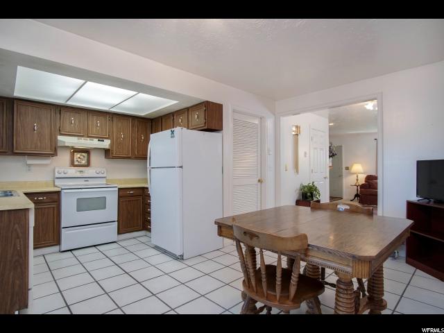 571 N 200 W, Bountiful, UT 84010 — photo 8