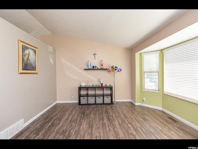 1147 N 780 W, Clinton, UT 84015 — photo 4
