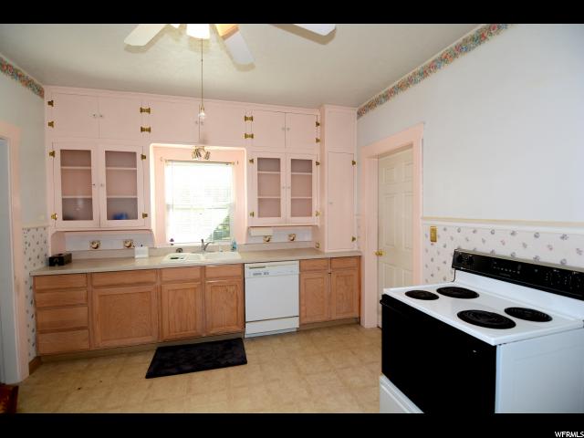 40 E 400 S, Hyrum, UT 84319 — photo 3