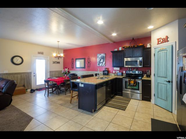 516 S 380 E, Vernal, UT 84078 — photo 4