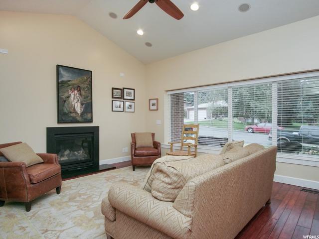 1009 E Center St, Bountiful, UT 84010 — photo 2