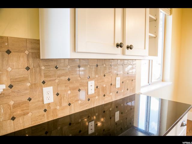 1202 S Grandview Dr, Providence, UT 84332 — photo 9