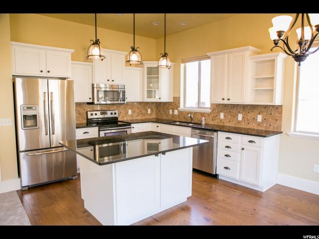 1202 S Grandview Dr, Providence, UT 84332 — photo 8