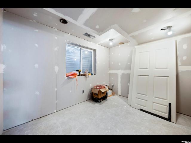 217 W 1900 S, Clearfield, UT 84015 — photo 6