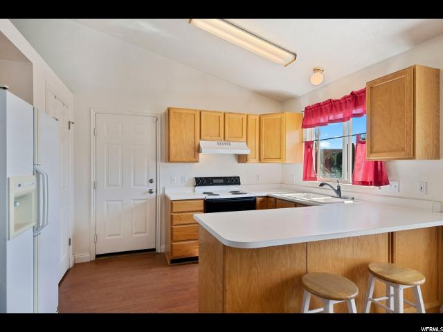 217 W 1900 S, Clearfield, UT 84015 — photo 2