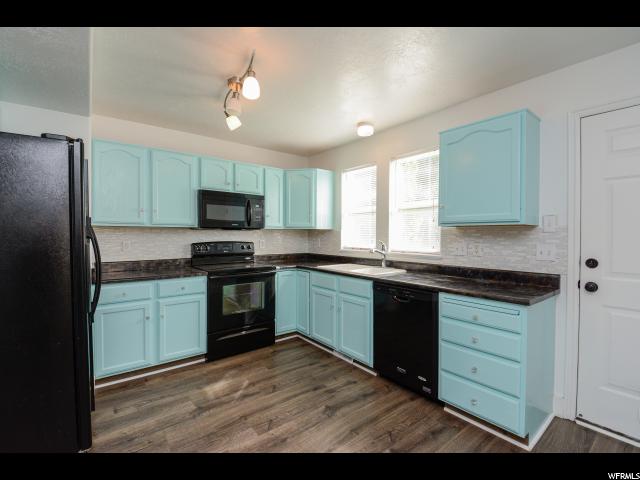 189 N 360 W, Clearfield, UT 84015 — photo 2
