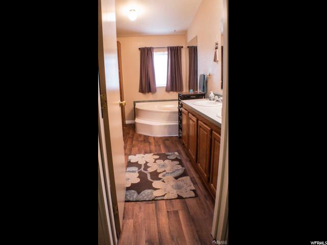 1375 S Desert View Dr E, Kanab, UT 84741 — photo 12