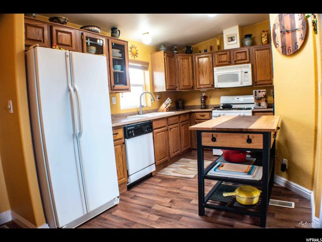 1375 S Desert View Dr E, Kanab, UT 84741 — photo 9