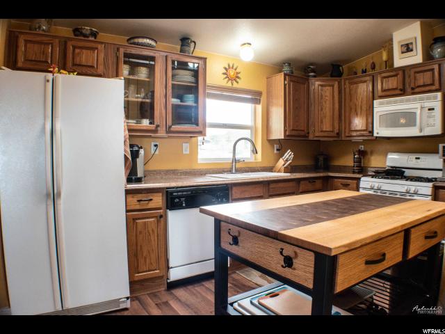 1375 S Desert View Dr E, Kanab, UT 84741 — photo 10
