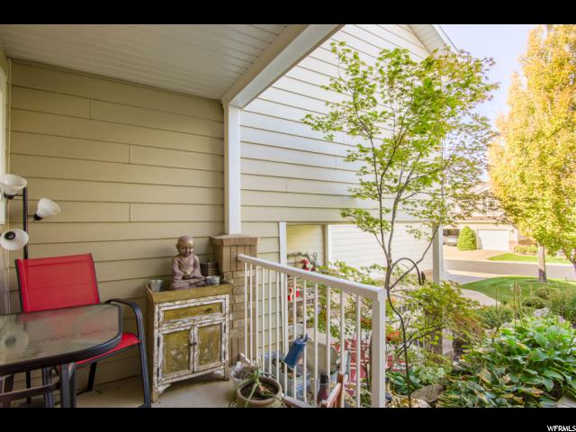 1033 E Daybreak Dr, South Ogden, UT 84403 — photo 4