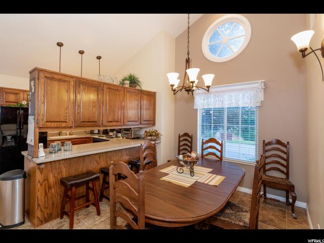 567 Applewood Dr, Bountiful, UT 84010 — photo 4