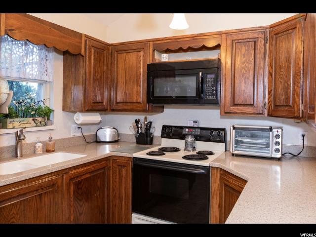 567 Applewood Dr, Bountiful, UT 84010 — photo 5