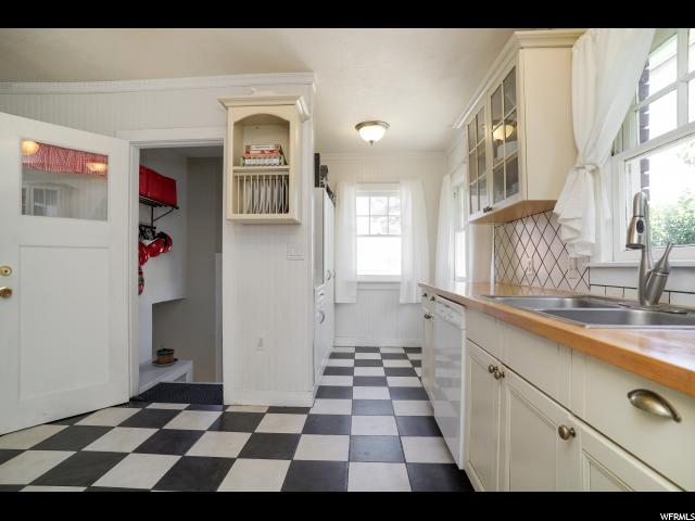 195 E 100 N, Bountiful, UT 84010 — photo 11