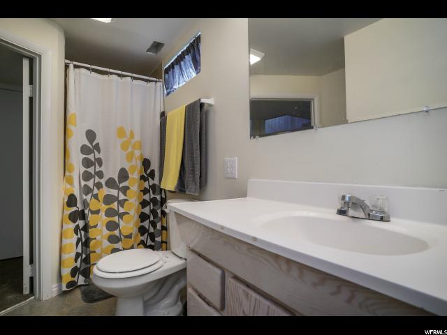 193 Ross Dr, Clearfield, UT 84015 — photo 9