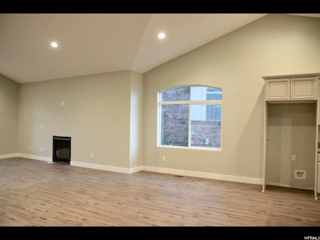 857 E Oak Ct, Tooele, UT 84074 — photo 4