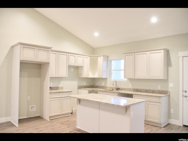 857 E Oak Ct, Tooele, UT 84074 — photo 3