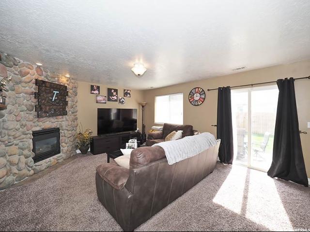 2097 W 2220 N, Clinton, UT 84015 — photo 4