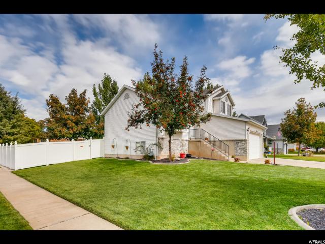688 W 2050 N, Clinton, UT 84015 — photo 2