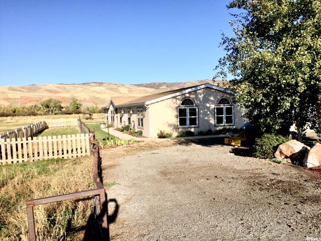 772 N Main St E, Henefer, UT 84033 — photo 3