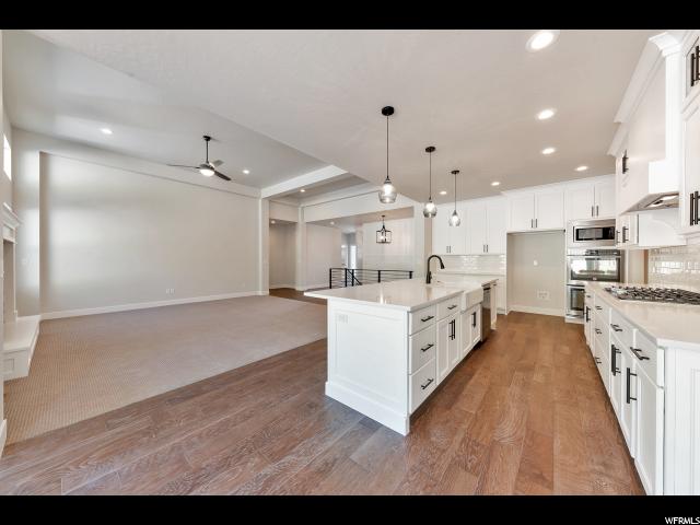 790 E 800 S, Centerville, UT 84014 — photo 12