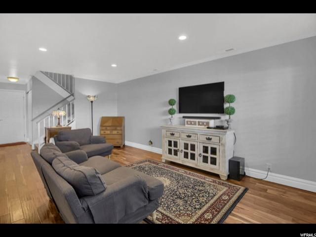 593 E 4010 S, Murray, UT 84107 — photo 2