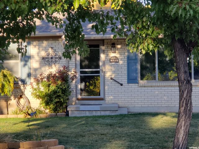329 E Lane Cir, Sandy, UT 84070 — photo 2