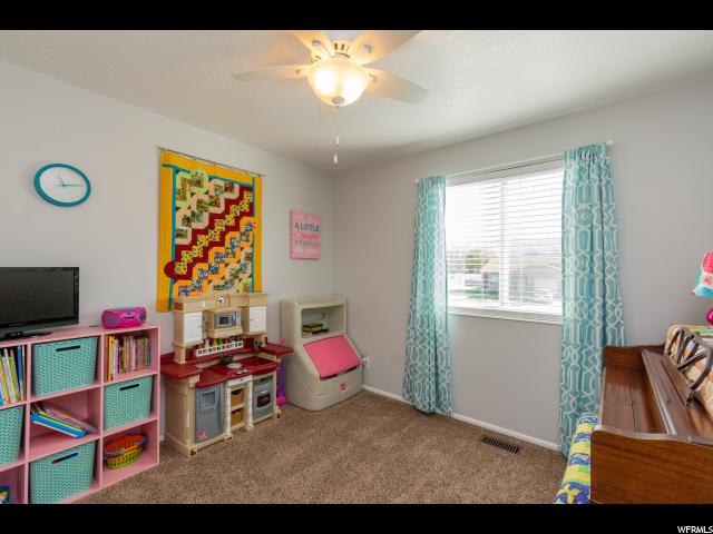 5607 S 3000 W, Roy, UT 84067 — photo 11