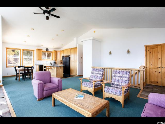 10 E Rustler St S, Teasdale, UT 84773 — photo 4