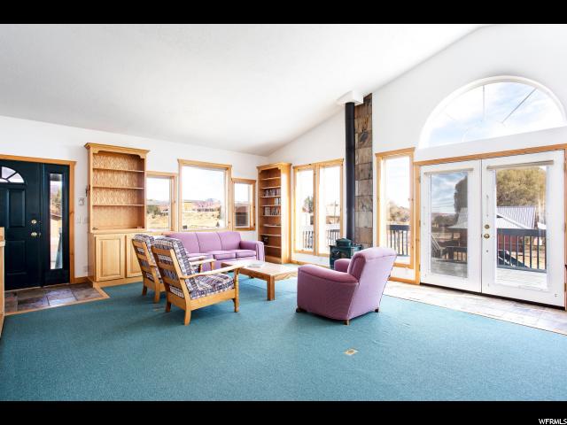 10 E Rustler St S, Teasdale, UT 84773 — photo 2