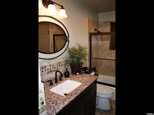 594 N 1300 W, Clinton, UT 84015 — photo 9