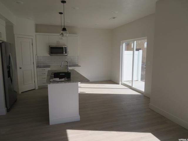 453 S 1400 E, Hyrum, UT 84319 — photo 3