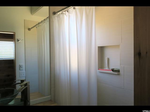 46 E Rustler St S, Teasdale, UT 84773 — photo 8