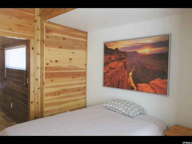 46 E Rustler St S, Teasdale, UT 84773 — photo 11