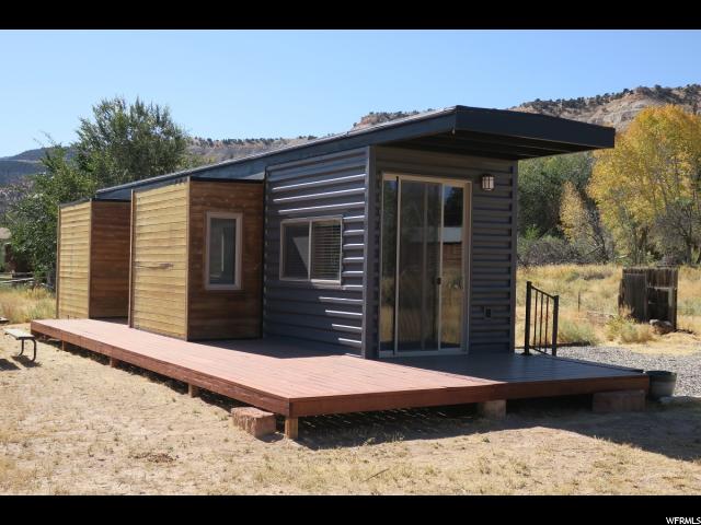 46 E Rustler St S, Teasdale, UT 84773 — photo 2
