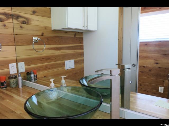 46 E Rustler St S, Teasdale, UT 84773 — photo 12