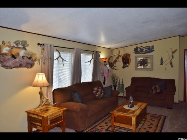 390 E Molen Rd, Ferron, UT 84523 — photo 2