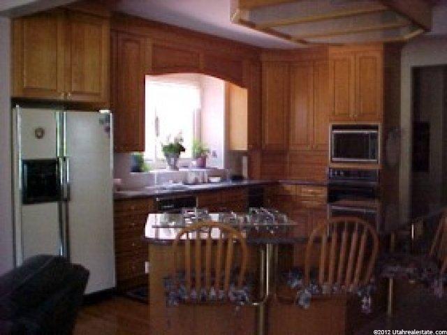 8483 Robidoux Rd, Sandy, UT 84093 — photo 3