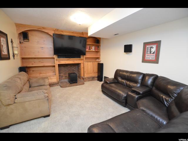 422 E Canyon Estates Cir S, Bountiful, UT 84010 — photo 5