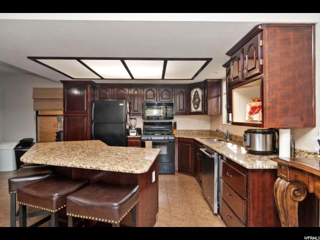 5141 S 2175 W, Roy, UT 84067 — photo 2