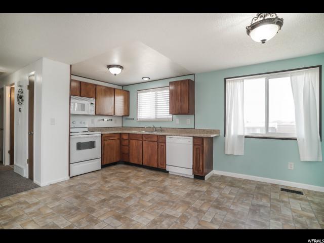 5282 S 5500 W, Hooper, UT 84315 — photo 6