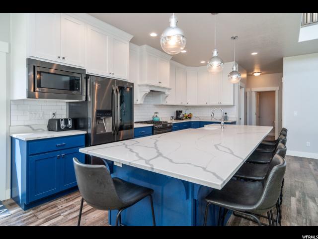 2116 N 3300 W, Clinton, UT 84015 — photo 2