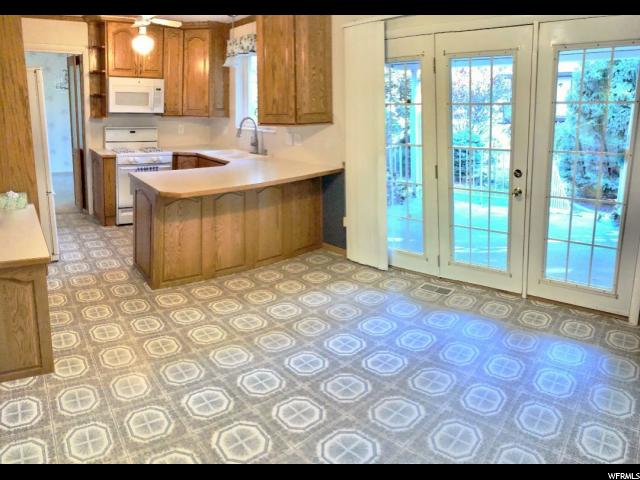 2112 E Kathy Dr, Sandy, UT 84092 — photo 4